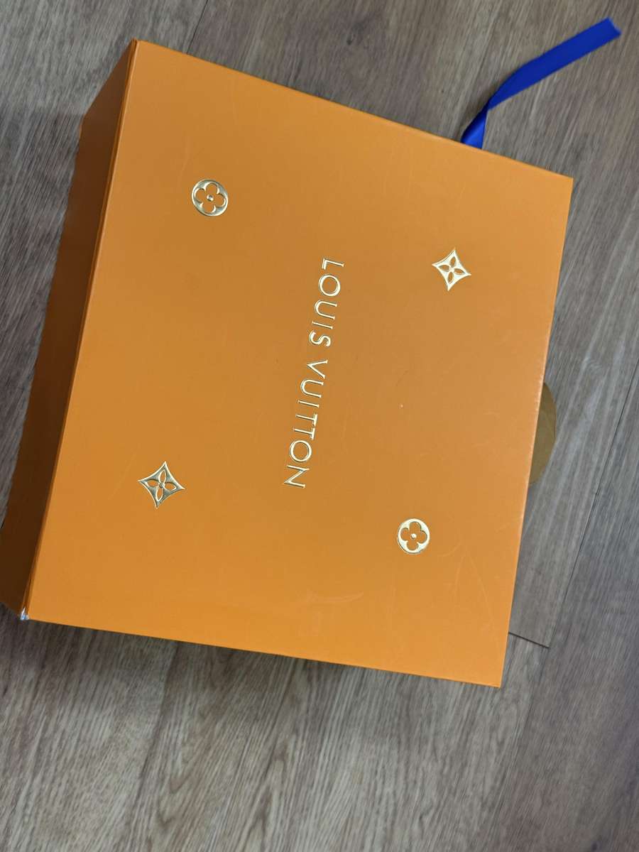신민아 루이비통 알마 BB 모노그램 핸드백 관련 가방 이미지 88